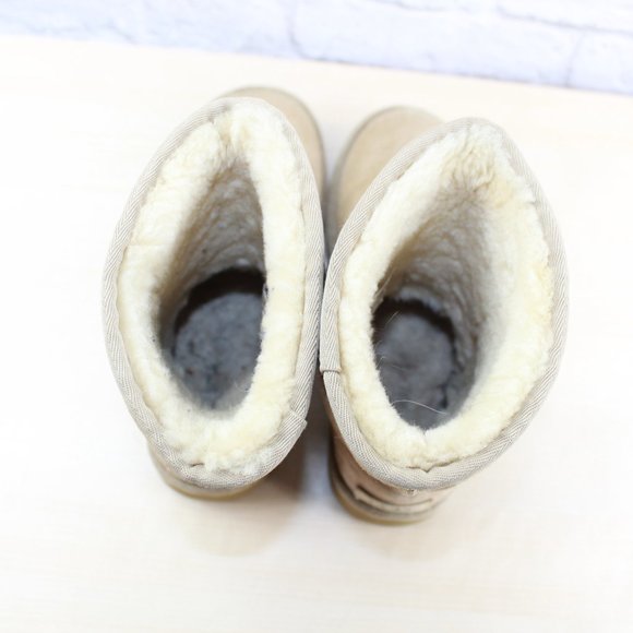 UGG Women's Original Classic Tan Leather Short II - Picture 6 of 9